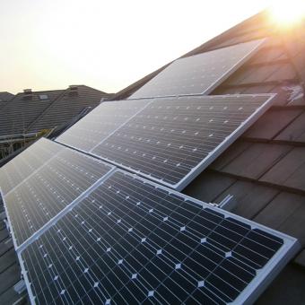 Bumbung logam Pendakap panel solar
